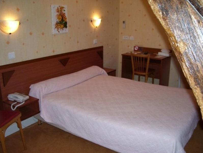 Hotel De L'Agriculture Дусиз Стая снимка